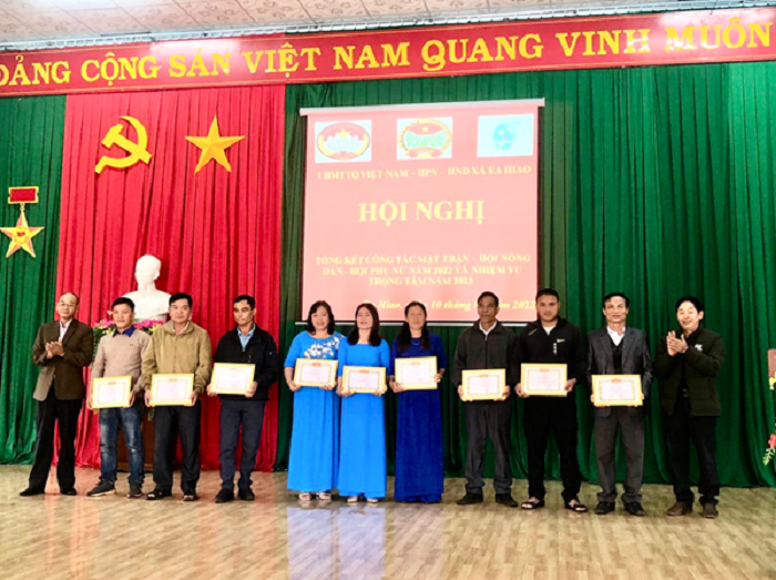 Hội nghị tổng kết Mặt trận; hội LHPN; Hội nông dân xã Ea Hiao